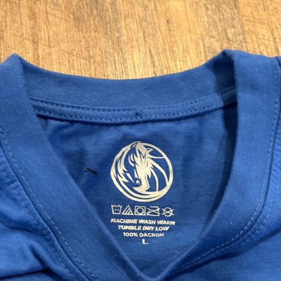 Dallas Mavericks Adult Size XL T Shirt All In NBA Men Large Blue - Picture 3 of 7